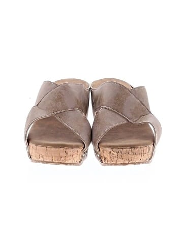 Unbranded Wedges (view 2)