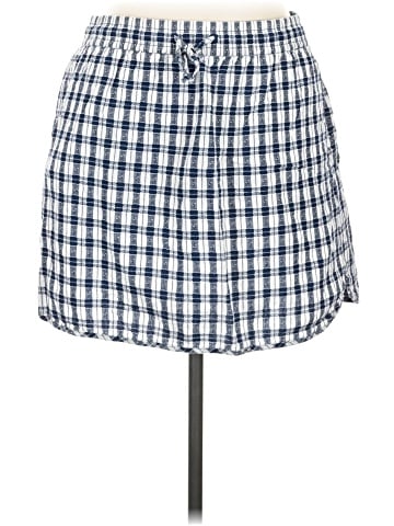 Madewell Curved-Hem Mini Skirt in Plaid (view 1)