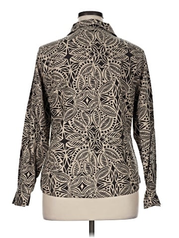 Onque Casuals Long Sleeve Button-Down Shirt (view 2)
