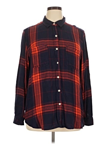 Mossimo Supply Co. Long Sleeve Button-Down Shirt (view 1)