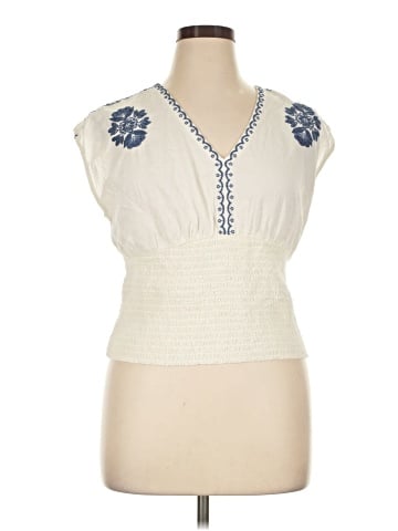 Old Navy Sleeveless Blouse (view 1)