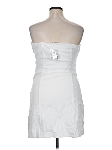 Abercrombie & Fitch Cocktail Dress (view 2)