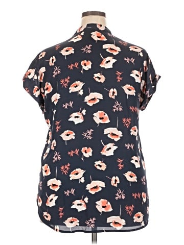 Pleione Short Sleeve Blouse (view 2)