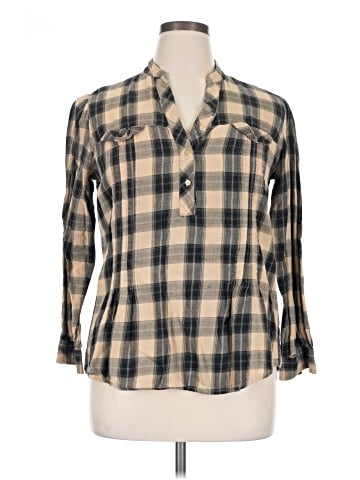 Millenium 3/4 Sleeve Button-Down Shirt (view 1)