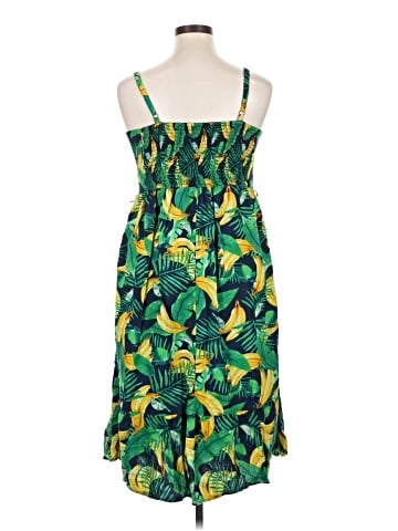Old Navy Casual Dress (view 2)