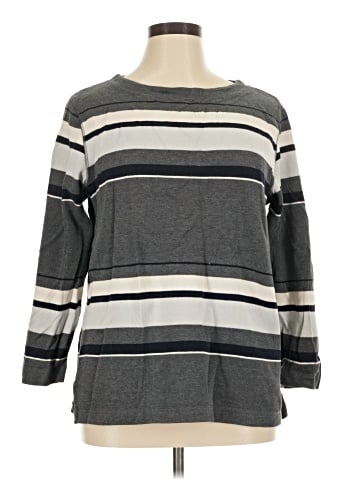 Liz Claiborne Long Sleeve T-Shirt (view 1)