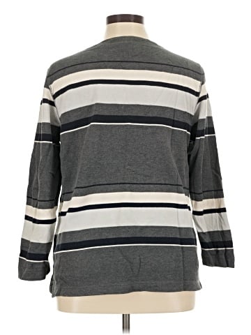 Liz Claiborne Long Sleeve T-Shirt (view 2)