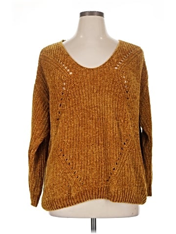 Signature Studio Pullover Sweater (view 1)