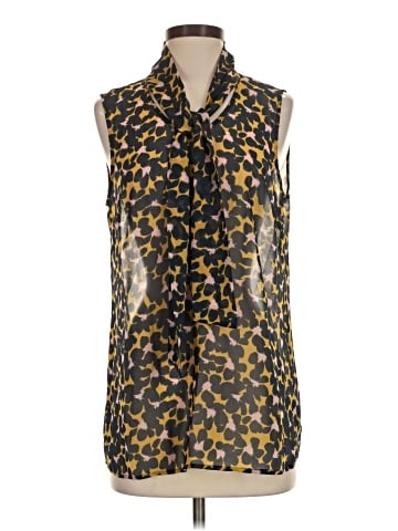 CAbi Sleeveless Button-Down Shirt (view 1)