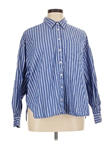 Gap Long Sleeve Button-Down Shirt (view 1)
