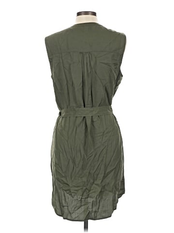Express Outlet Sleeveless Button-Down Shirt (view 2)