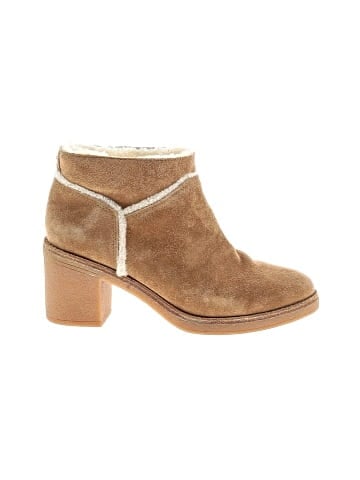 Ugg Ankle Boots (view 1)