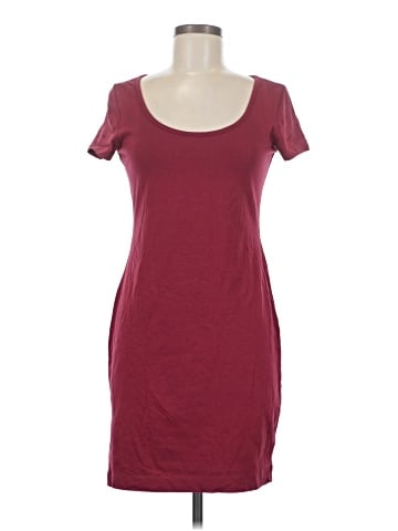 H&M Short Sleeve T-Shirt (view 1)