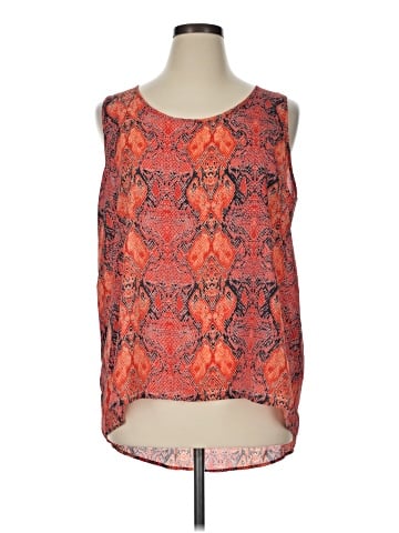 Everleigh Sleeveless Blouse (view 1)