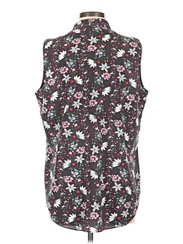 CAbi Sleeveless T-Shirt (view 2)
