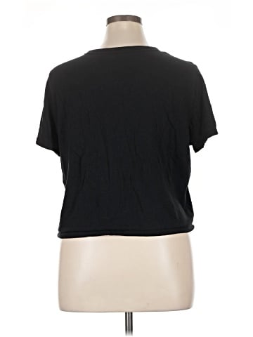 Old Navy Short Sleeve T-Shirt (view 2)
