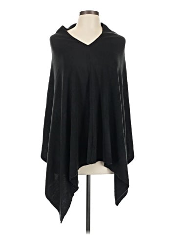 Coco + Carmen Poncho (view 1)