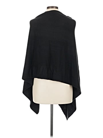 Coco + Carmen Poncho (view 2)