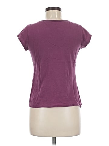 Old Navy Short Sleeve T-Shirt (view 2)