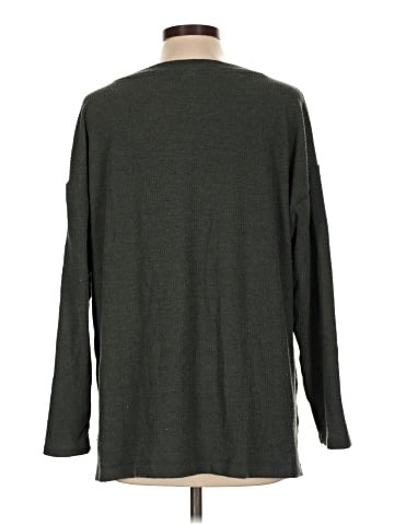 Old Navy Pullover Sweater (view 2)