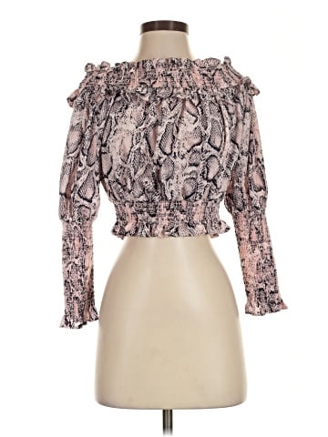 Elliatt 3/4 Sleeve Blouse (view 1)