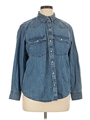 Old Navy Long Sleeve Button-Down Shirt (view 1)