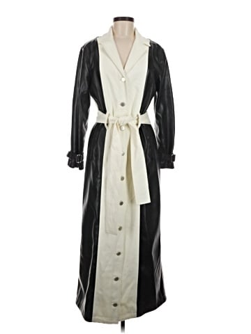 Alice + Olivia Casual Dress (view 1)