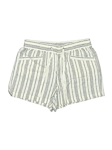 Gap Shorts (view 1)