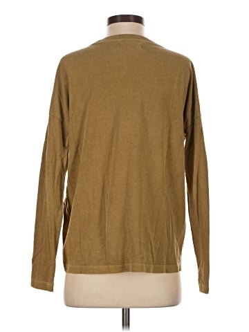 Rivet & Thread Long Sleeve T-Shirt (view 2)
