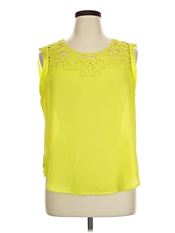 Eyeshadow Sleeveless Blouse (view 1)