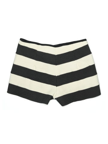 Double Zero Shorts (view 2)