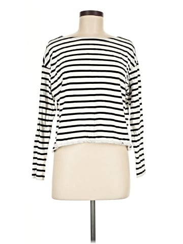 Old Navy Pullover Sweater (view 1)