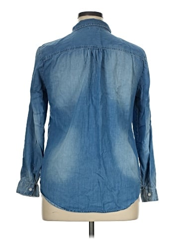 Maurices Long Sleeve Button-Down Shirt (view 2)