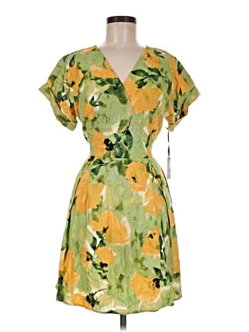 Simply Vera Vera Wang Casual Dress (view 1)