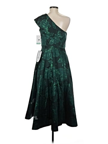 Taylor Cocktail Dress (view 2)