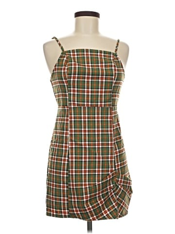 Urban Outfitters Casual Dress (view 1)