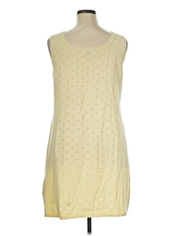 Old Navy Casual Dress (view 2)