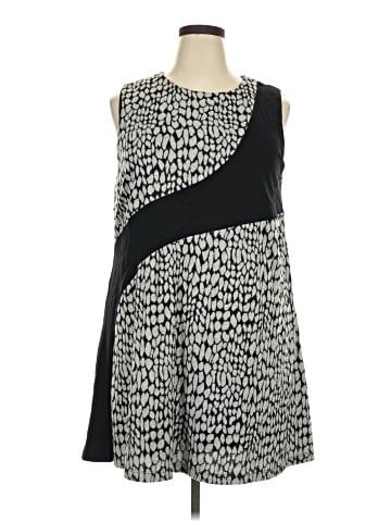 Hutch Casual Dress (view 1)