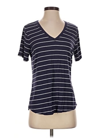 Old Navy Short Sleeve T-Shirt (view 1)