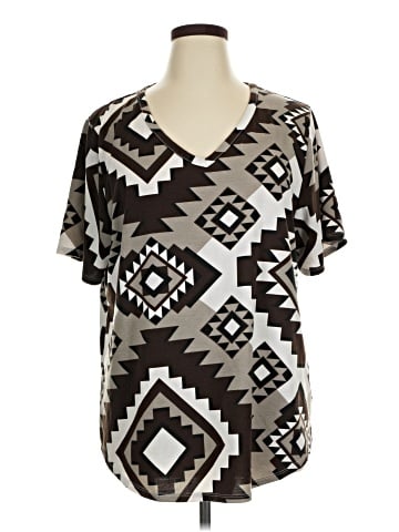 Lularoe Short Sleeve T-Shirt (view 1)