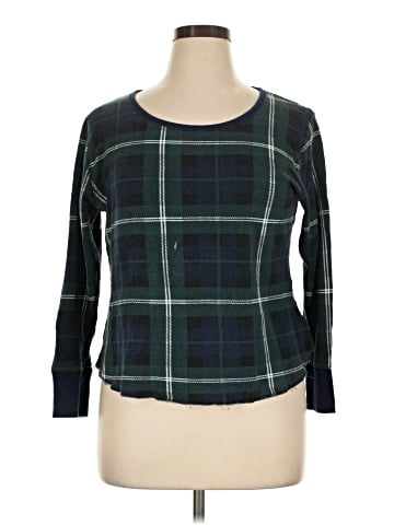 Old Navy Pullover Sweater (view 1)