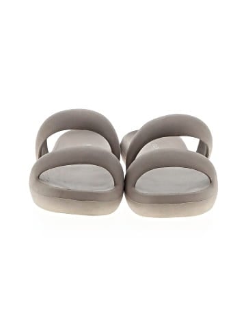 Old Navy Sandals (view 2)