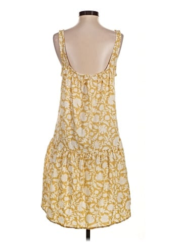 Old Navy Casual Dress (view 2)