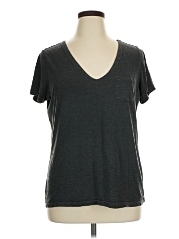 Old Navy Short Sleeve T-Shirt (view 1)
