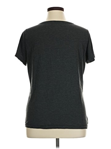 Old Navy Short Sleeve T-Shirt (view 2)