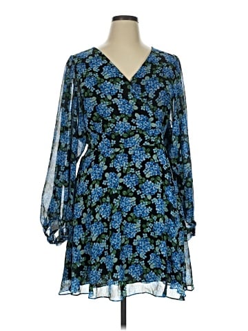 City Chic Casual Dress (view 1)