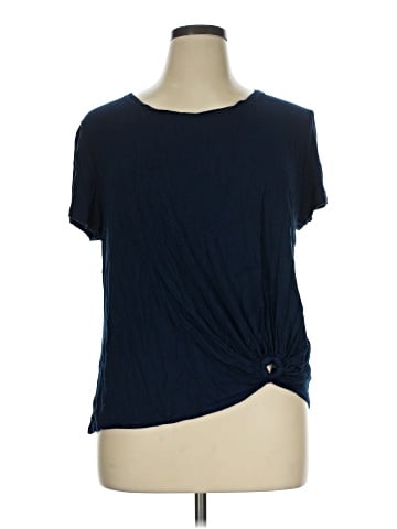 Nine Britton Short Sleeve T-Shirt (view 1)
