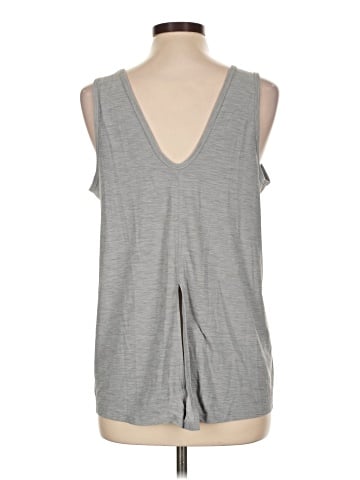Active by Old Navy Sleeveless T-Shirt (view 2)