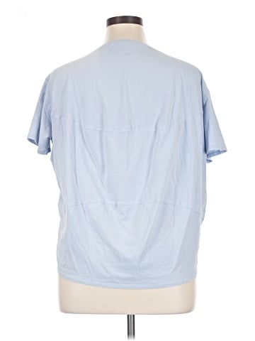 Lululemon Athletica Short Sleeve T-Shirt (view 2)