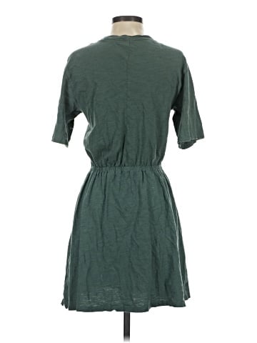 Old Navy Casual Dress (view 2)